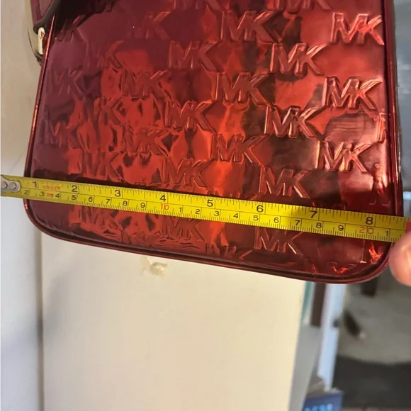 Gorgeous Red Metallic weekend (oversized) Structured Bag - Picture 5 of 7